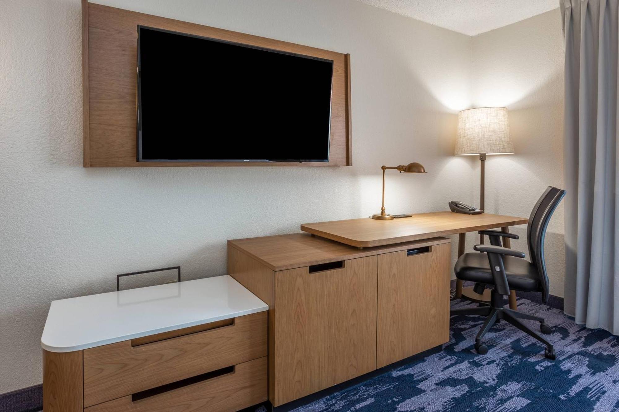 Fairfield Inn & Suites Indianapolis Northwest Exterior photo