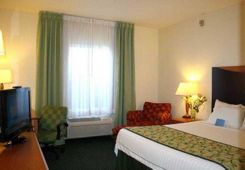 Fairfield Inn & Suites Indianapolis Northwest Exterior photo