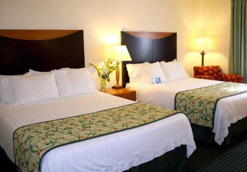 Fairfield Inn & Suites Indianapolis Northwest Exterior photo